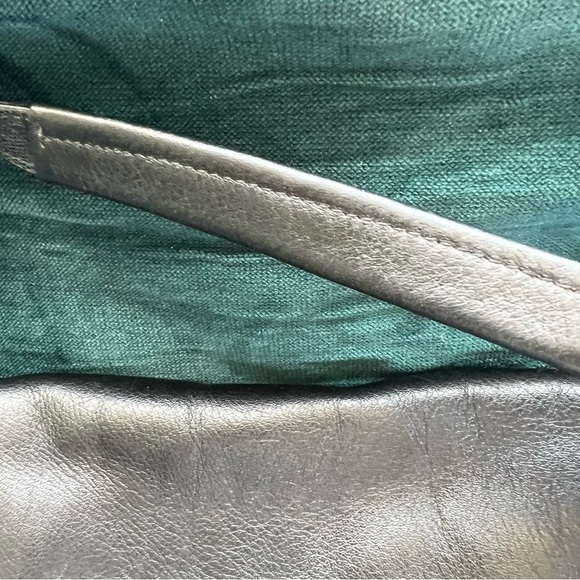 COACH LEATHER FLAP SHOULDER BAG EUC BLACK - Picture 3 of 9